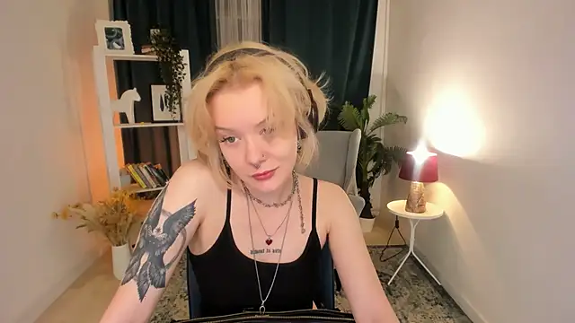 cyber whore  online show from May 2026 10:40:02 PM