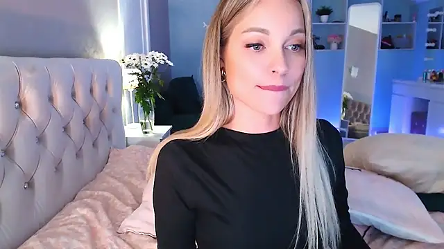 Snapshot of MissSiona chatting on February 2025 08:58:01 AM MissSiona online show from February 2025 08:58:01 AM