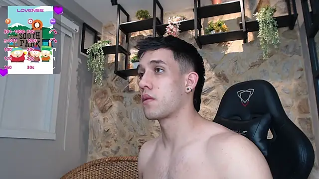 Snapshot of alexgiraldo_ chatting on January 2025 09:17:02 PM alexgiraldo online show from January 2025 09:17:02 PM