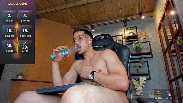 Snapshot of alexgiraldo_ chatting on February 2025 06:02:02 PM alexgiraldo online show from February 2025 06:02:02 PM