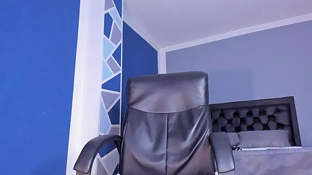 Snapshot of alex_oficial chatting on March 2025 09:46:01 AM alex oficial online show from March 2025 09:46:01 AM