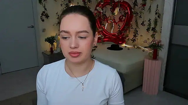 MiracleCurly online show from February 2026 04:02:01 PM