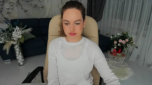 MiracleCurly online show from April 2026 06:01:02 PM