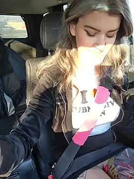 Lilmissvyx online show from February 2026 04:38:01 PM