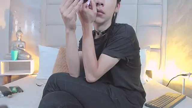 Hecatee 77 online show from September 2025 08:31:01 PM