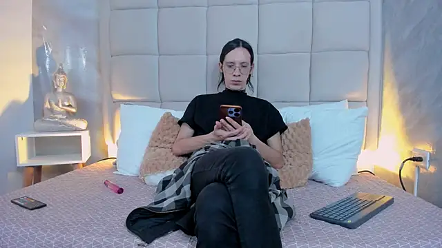 Hecatee 77 online show from September 2025 07:47:01 PM