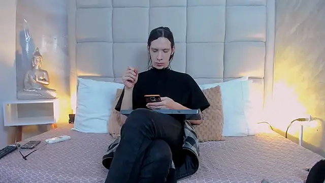 Hecatee 77 online show from September 2025 08:03:01 PM