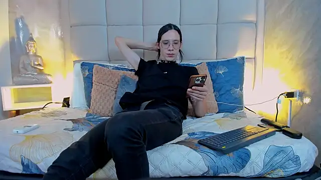 Hecatee 77 online show from October 2025 07:56:01 PM