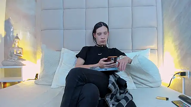 Hecatee 77 online show from October 2025 07:35:02 PM