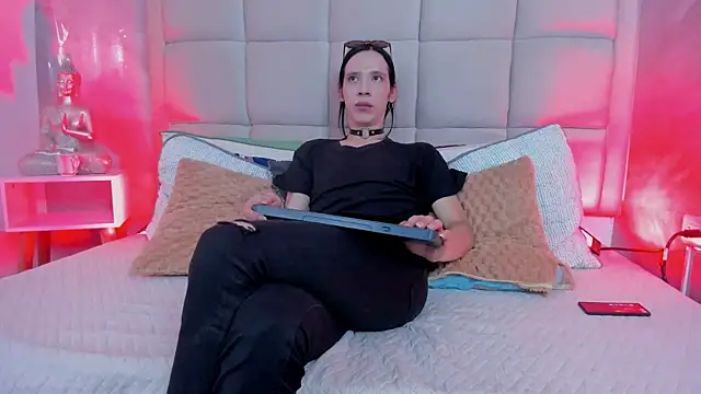 Hecatee 77 online show from November 2025 07:24:02 PM