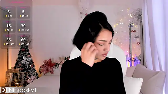 Snapshot of ninaa_sky chatting on December 2024 04:14:02 PM ninaa sky online show from December 2024 04:14:02 PM