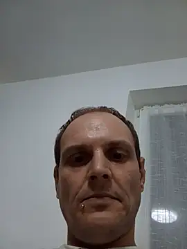 Ilovesquirt84 online show from May 2026 01:32:02 AM
