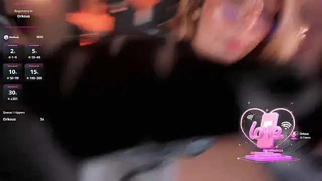 Snapshot of LisaMonroe_ chatting on February 2025 10:58:01 PM LisaMonroe online show from February 2025 10:58:01 PM