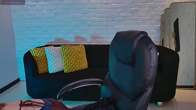 Snapshot of LisaMonroe_ chatting on September 2025 08:56:02 PM LisaMonroe online show from September 2025 08:56:02 PM