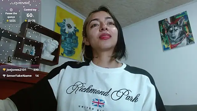 ZoeBakers  online show from March 2025 11:48:01 AM