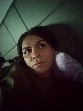 Snapshot of lucy_and_mike7 chatting on February 2025 01:40:01 PM lucy and mike7 online show from February 2025 01:40:01 PM