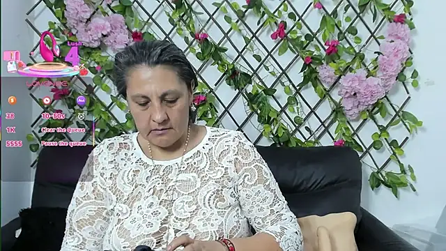 merlyna goldens online show from October 2025 11:15:02 PM