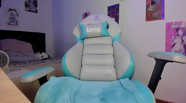 Snapshot of Lauryn_muller chatting on December 2024 05:09:02 AM Lauryn muller online show from December 2024 05:09:02 AM