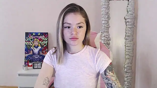 miaacatt online show from September 2025 10:39:02 AM