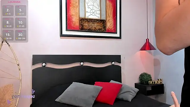 Paula Desousa online show from July 2026 06:21:02 PM