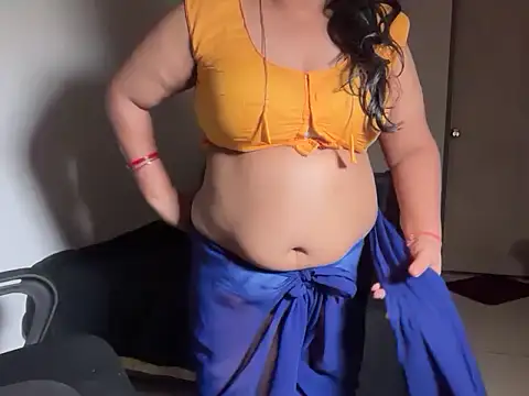Snapshot of soniasharma0223 chatting on April 2026 11:42:01 PM soniasharma0223 online show from April 2026 11:42:01 PM