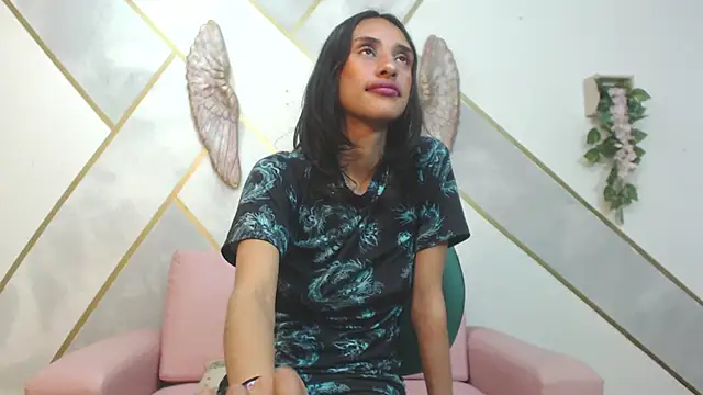 Snapshot of RoxanaCyrano_ chatting on January 2025 10:02:01 PM RoxanaCyrano online show from January 2025 10:02:01 PM