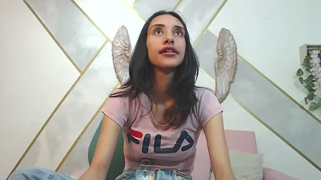 Snapshot of RoxanaCyrano_ chatting on February 2025 06:57:02 PM RoxanaCyrano online show from February 2025 06:57:02 PM