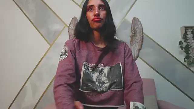 Snapshot of RoxanaCyrano_ chatting on February 2025 10:15:02 PM RoxanaCyrano online show from February 2025 10:15:02 PM