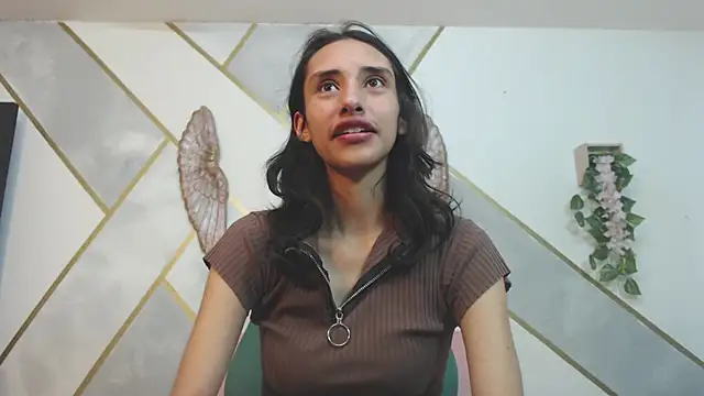 Snapshot of RoxanaCyrano_ chatting on February 2025 06:52:02 PM RoxanaCyrano online show from February 2025 06:52:02 PM