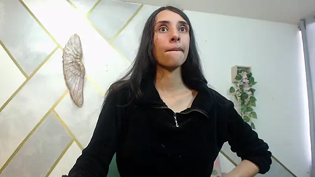 Snapshot of RoxanaCyrano_ chatting on November 2025 08:09:02 PM RoxanaCyrano online show from November 2025 08:09:02 PM