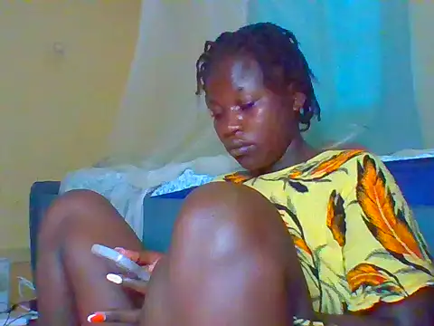 prettychic5 online show from May 2026 05:13:01 AM