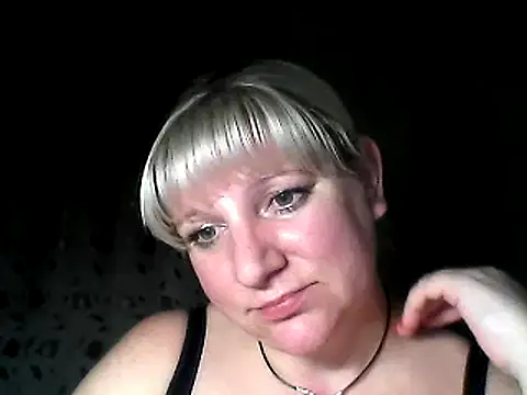 Snapshot of MeilomaWesa chatting on January 2025 07:04:01 PM MeilomaWesa online show from January 2025 07:04:01 PM