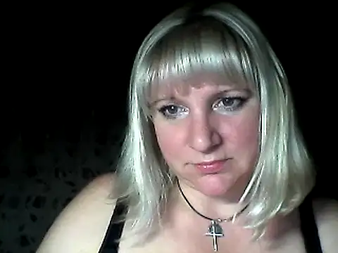 Snapshot of MeilomaWesa chatting on January 2025 10:26:02 PM MeilomaWesa online show from January 2025 10:26:02 PM