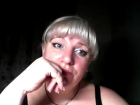 Snapshot of MeilomaWesa chatting on February 2025 08:47:02 PM MeilomaWesa online show from February 2025 08:47:02 PM