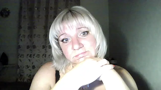 Snapshot of MeilomaWesa chatting on September 2025 08:31:02 PM MeilomaWesa online show from September 2025 08:31:02 PM