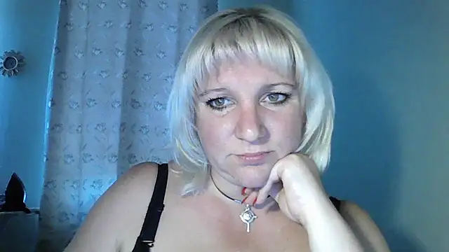 Snapshot of MeilomaWesa chatting on September 2025 10:50:01 AM MeilomaWesa online show from September 2025 10:50:01 AM