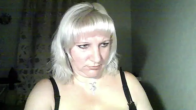 Snapshot of MeilomaWesa chatting on October 2025 06:41:02 PM MeilomaWesa online show from October 2025 06:41:02 PM