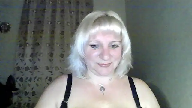 Snapshot of MeilomaWesa chatting on October 2025 09:15:01 PM MeilomaWesa online show from October 2025 09:15:01 PM