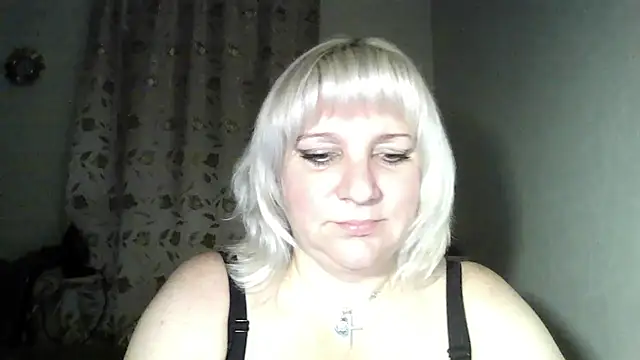 Snapshot of MeilomaWesa chatting on November 2025 02:29:01 PM MeilomaWesa online show from November 2025 02:29:01 PM