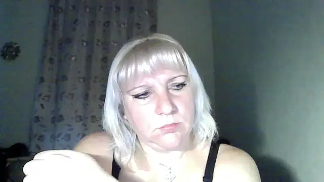 Snapshot of MeilomaWesa chatting on November 2025 12:38:01 PM MeilomaWesa online show from November 2025 12:38:01 PM