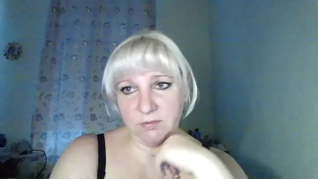 Snapshot of MeilomaWesa chatting on November 2025 09:32:02 AM MeilomaWesa online show from November 2025 09:32:02 AM