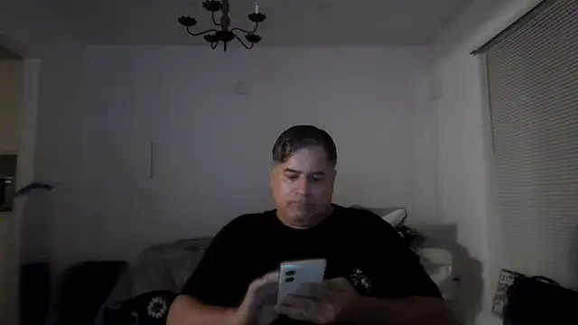 Peachestabby147 online show from December 2025 10:44:02 AM