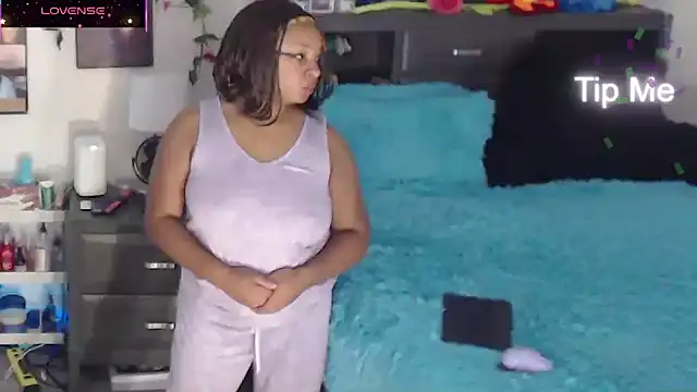 temptressbeauty24 online show from November 2025 05:17:01 AM