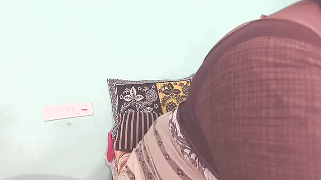 shrutitelugu69 online show from April 2026 04:54:01 PM