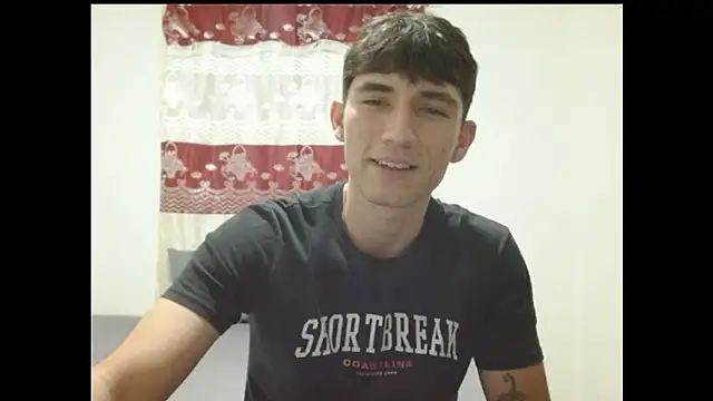 Snapshot of ChicoMaloFfF chatting on January 2026 12:46:02 AM ChicoMaloFfF online show from January 2026 12:46:02 AM