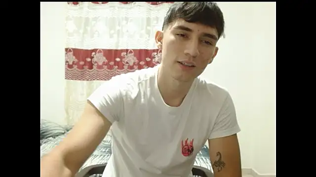 Snapshot of ChicoMaloFfF chatting on February 2026 12:53:01 AM ChicoMaloFfF online show from February 2026 12:53:01 AM