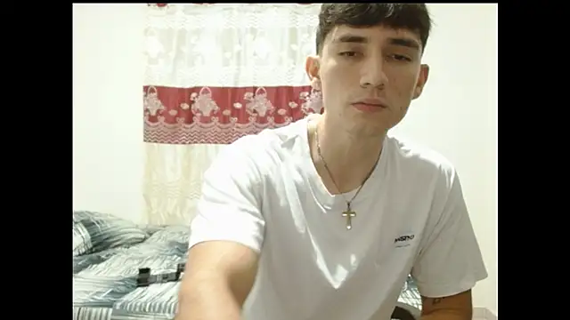 Snapshot of ChicoMaloFfF chatting on February 2026 01:59:02 AM ChicoMaloFfF online show from February 2026 01:59:02 AM