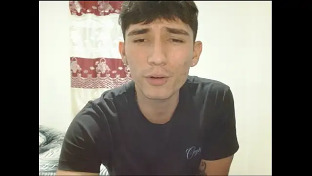 Snapshot of ChicoMaloFfF chatting on February 2026 12:14:02 AM ChicoMaloFfF online show from February 2026 12:14:02 AM