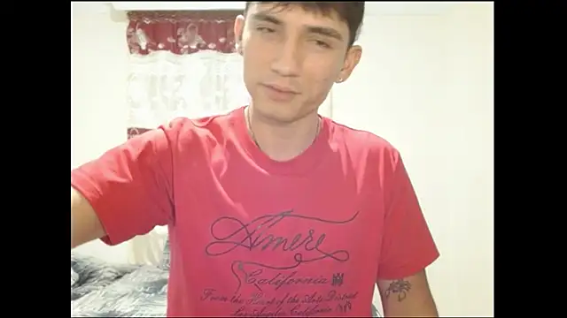 Snapshot of ChicoMaloFfF chatting on February 2026 12:58:02 AM ChicoMaloFfF online show from February 2026 12:58:02 AM