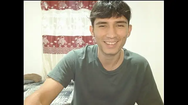 Snapshot of ChicoMaloFfF chatting on February 2026 01:46:02 AM ChicoMaloFfF online show from February 2026 01:46:02 AM